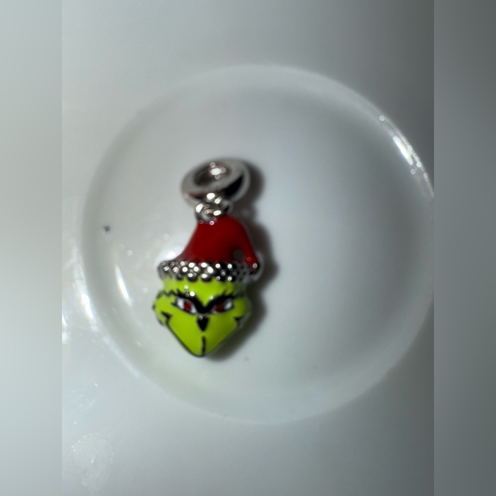 $5🎬MOVIE CHRISTMAS CHARM🎬Sterling Silver🎬NEW🎬$5 WHEN BUNDLED WITH 3 OR MORE ITEM - Picture 7 of 15